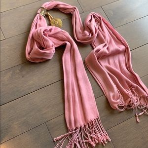 Handmade Scarf w Gold Charm from Sinatra, Portugal